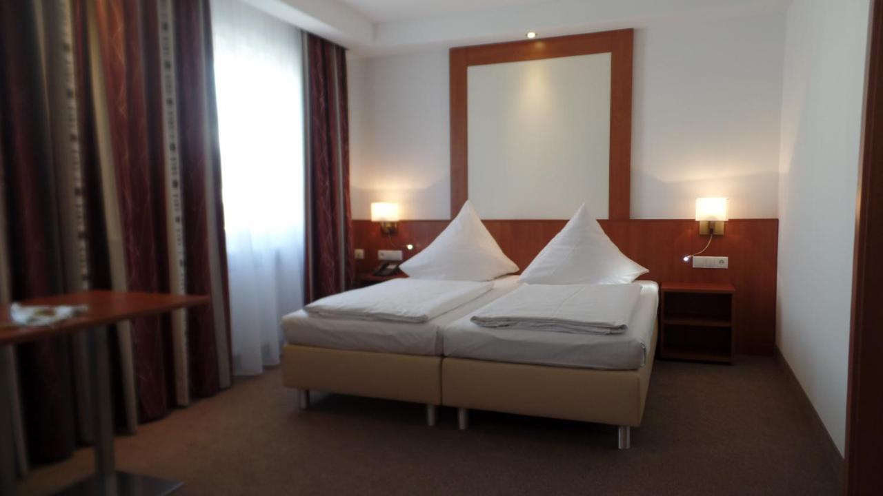 Hotel St. Georg Regensburg Exterior photo