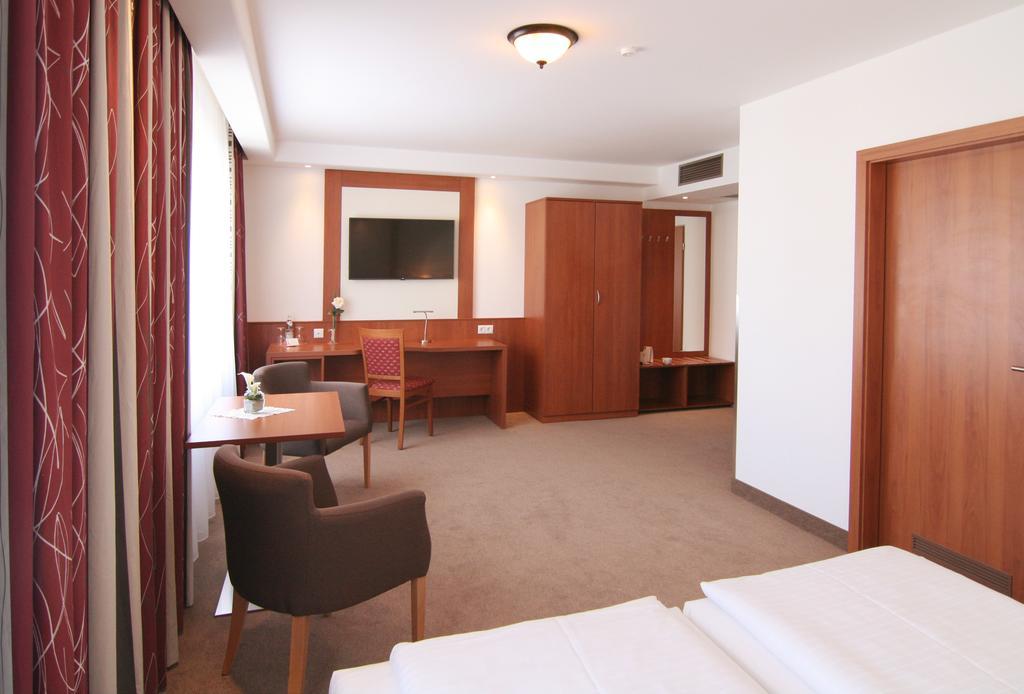 Hotel St. Georg Regensburg Exterior photo